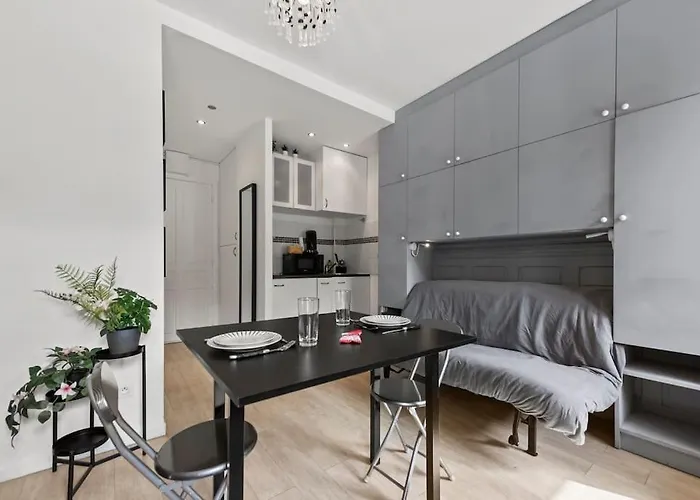 Studio 100m De La Plage & Casino Lägenhet *